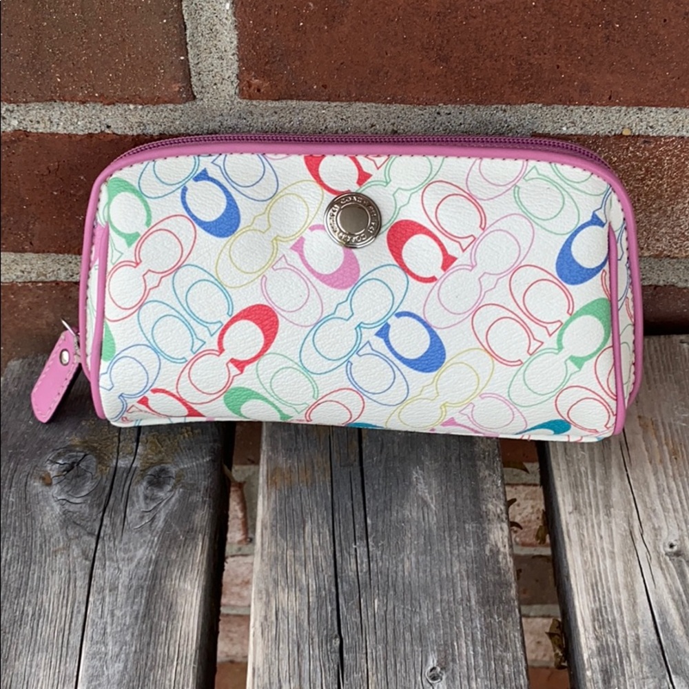 Coach Full of Colors